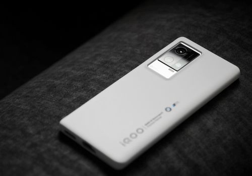 從性能旗艦到夢想之選 iQOO 8何以成為周深與游戲玩家的理想機型